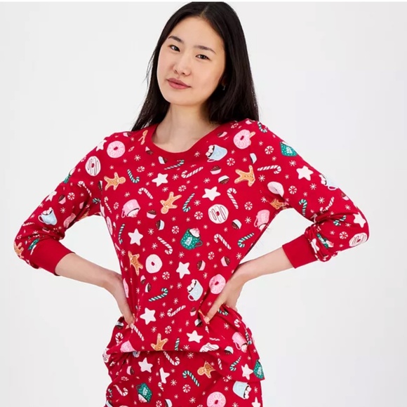 NWT Family Pajamas Women’s Sweets Printed Pajamas TOP Red - Picture 1 of 4